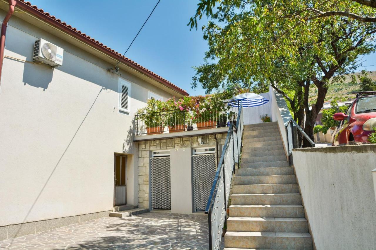 Anka Prpic Apartment Senj  Bagian luar foto
